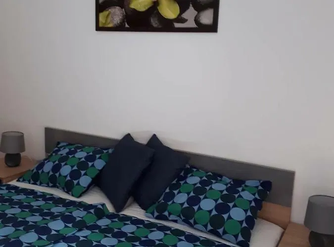 Balaton Exclusive * 乔保克